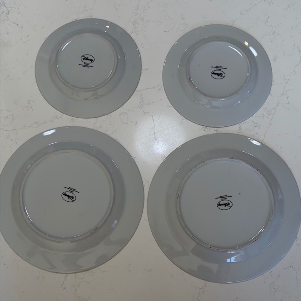 Disney Black and White Mickey Mouse ceramic plate Set. - Picture 3 of 6